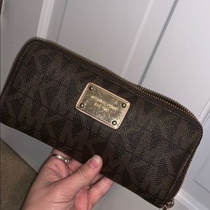 Large wallet